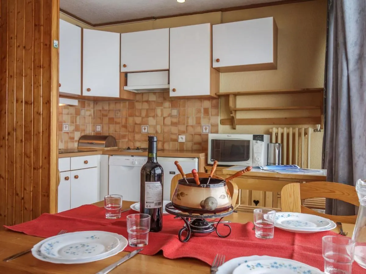 Apartment Les Pistes - Lavachet-2 By Interhome