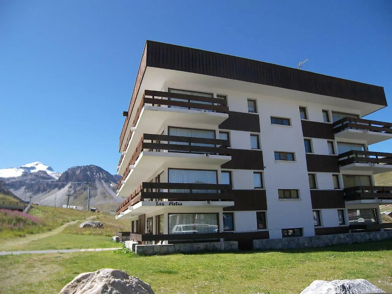 Apartment Les Pistes - Lavachet-2 By Interhome Tignes