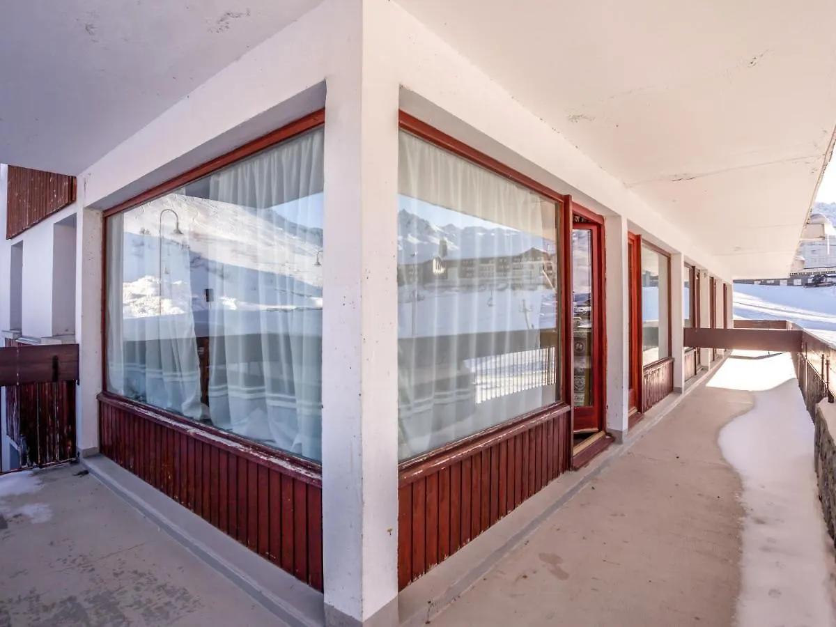 Apartment Les Pistes - Lavachet-2 By Interhome Tignes